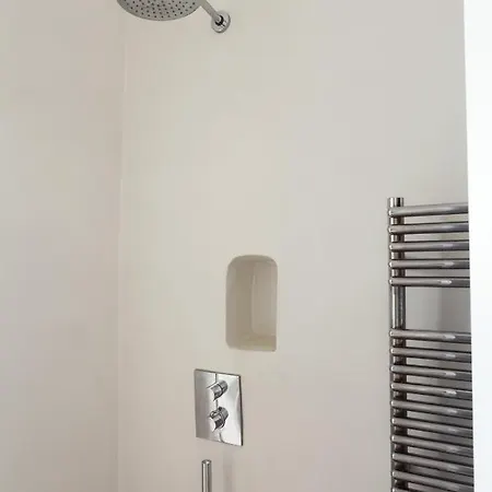Formica Ostuni